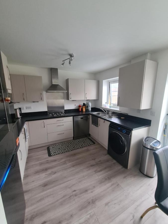 Lovely New Home In Manchester Close To Manchester City Fc エクステリア 写真